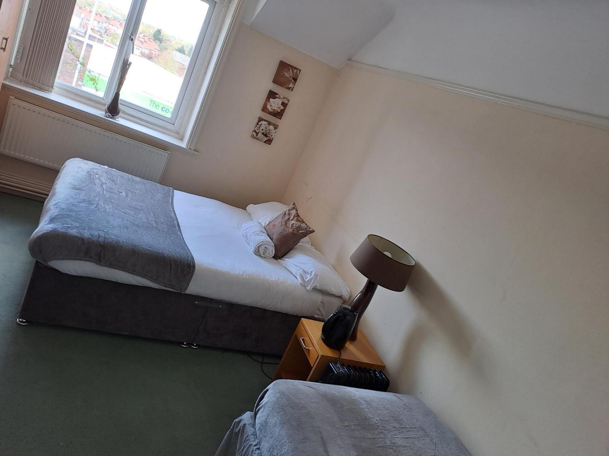 Sheridans Budget Accomodation วอลลาซีย์ ภายนอก รูปภาพ