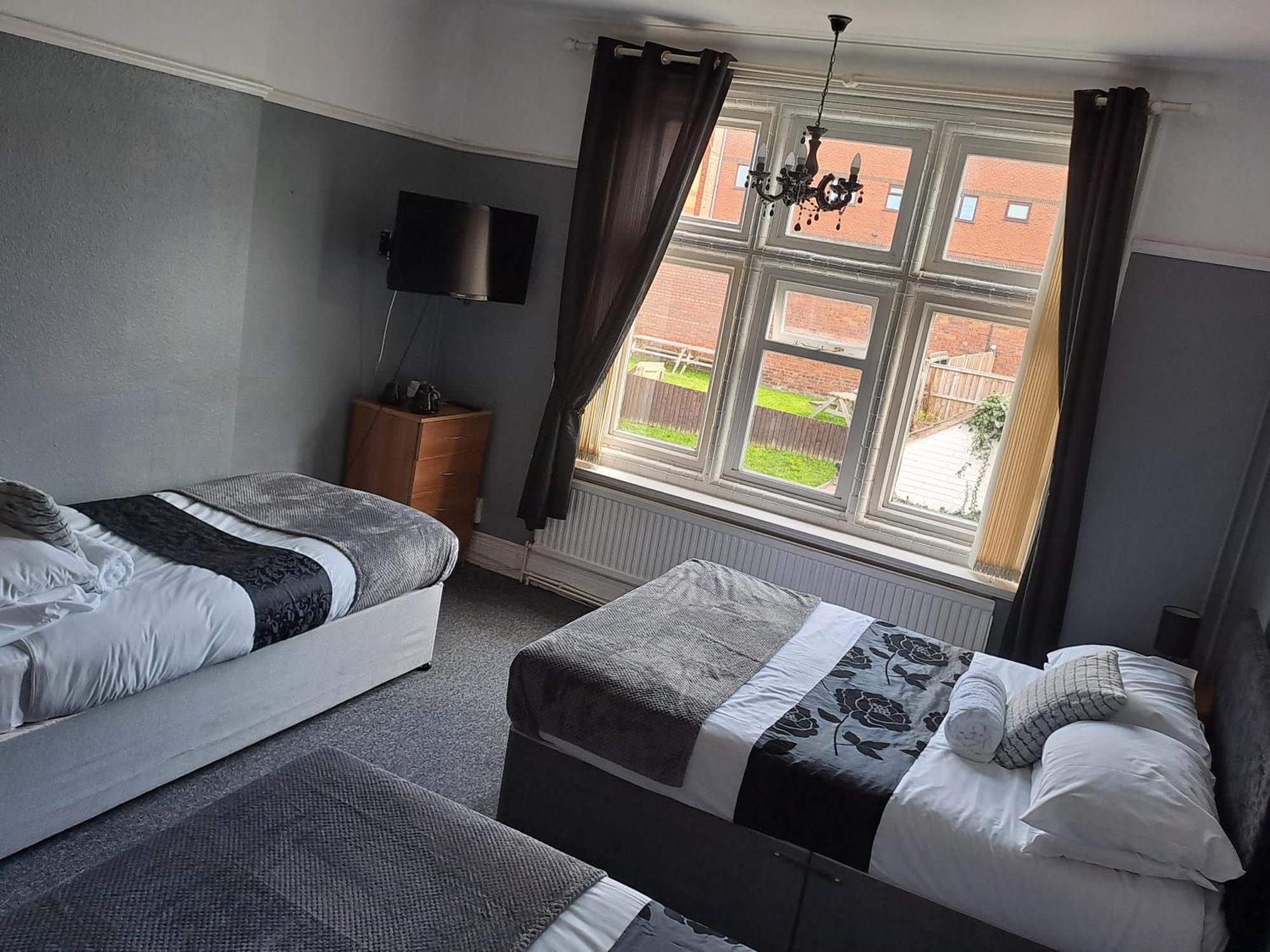 Sheridans Budget Accomodation วอลลาซีย์ ภายนอก รูปภาพ